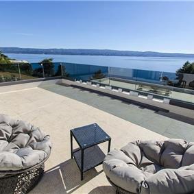 5 bedroom beachfront villa with heated pool near Omis, sleeps 9